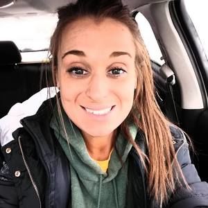 Meet your Posher, Demi